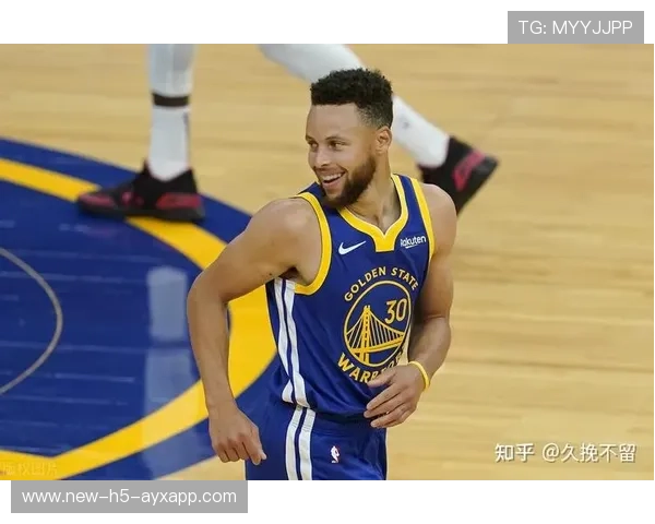 NBA巨星穿浴袍亮相发布会：时尚新潮流的“休闲范”狂潮