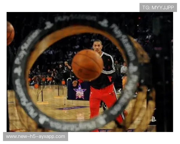 NBA主帅在训练中强调传球线路选择